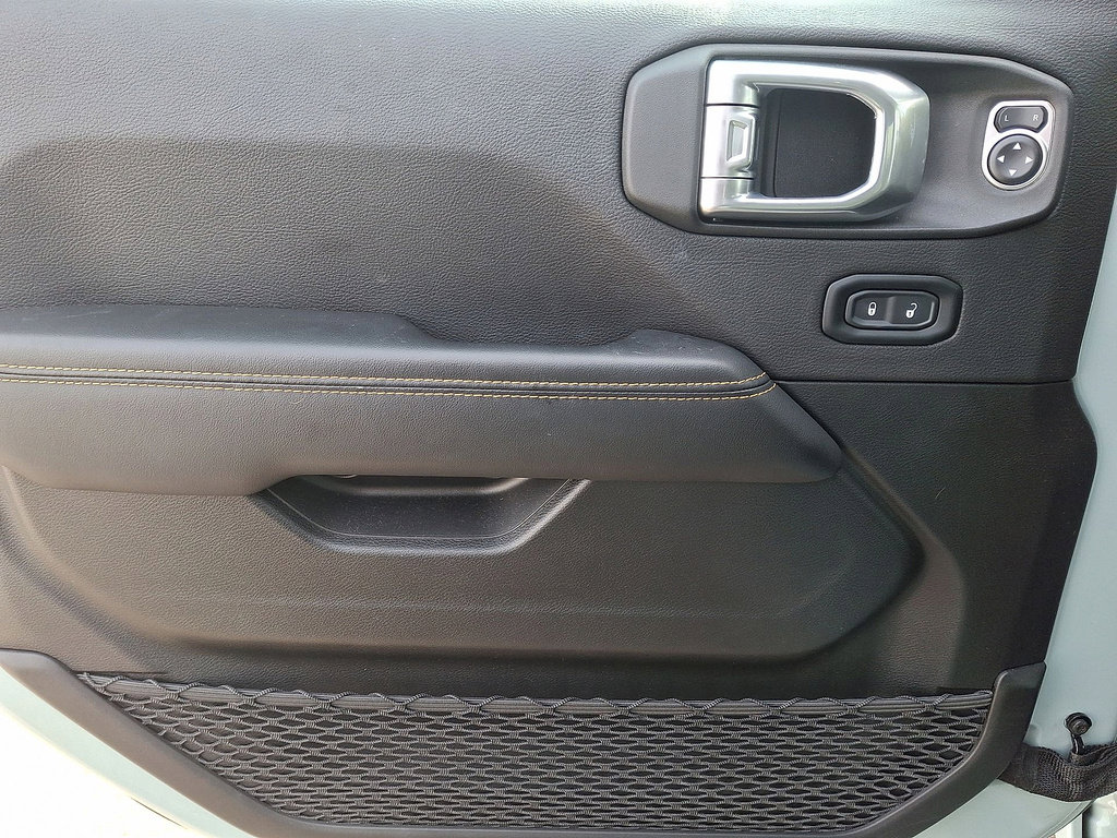 Used 2024 Jeep Wrangler Unlimited Sahara w/ Dual Top Group image 10