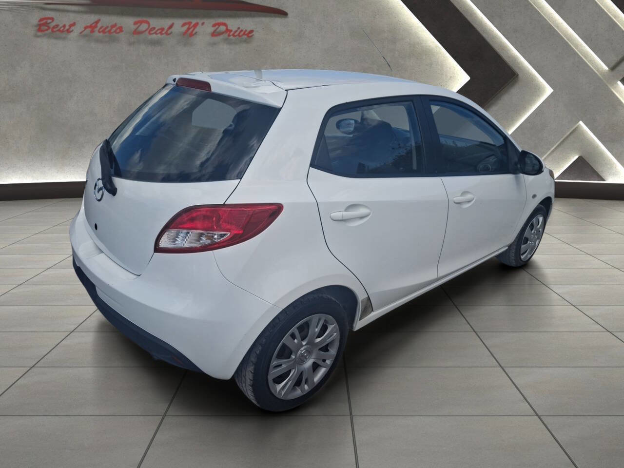 Used 2014 MAZDA MAZDA2 Sport image 4