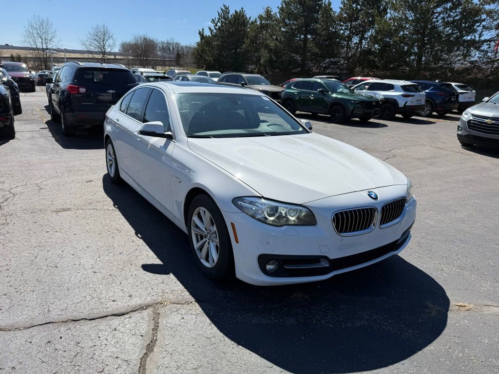 Used 2015 BMW 528i Sedan image 4
