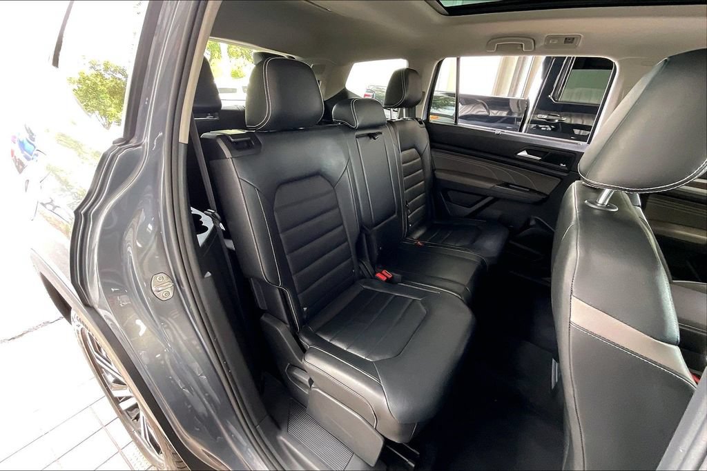 Used 2022 Volkswagen Atlas SEL AWD/4WD image 17