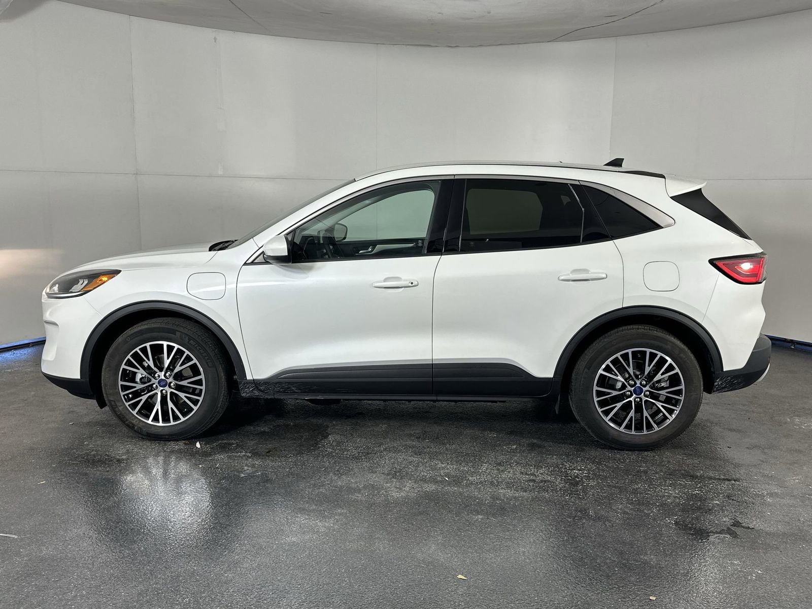 Used 2022 Ford Escape SEL image 8