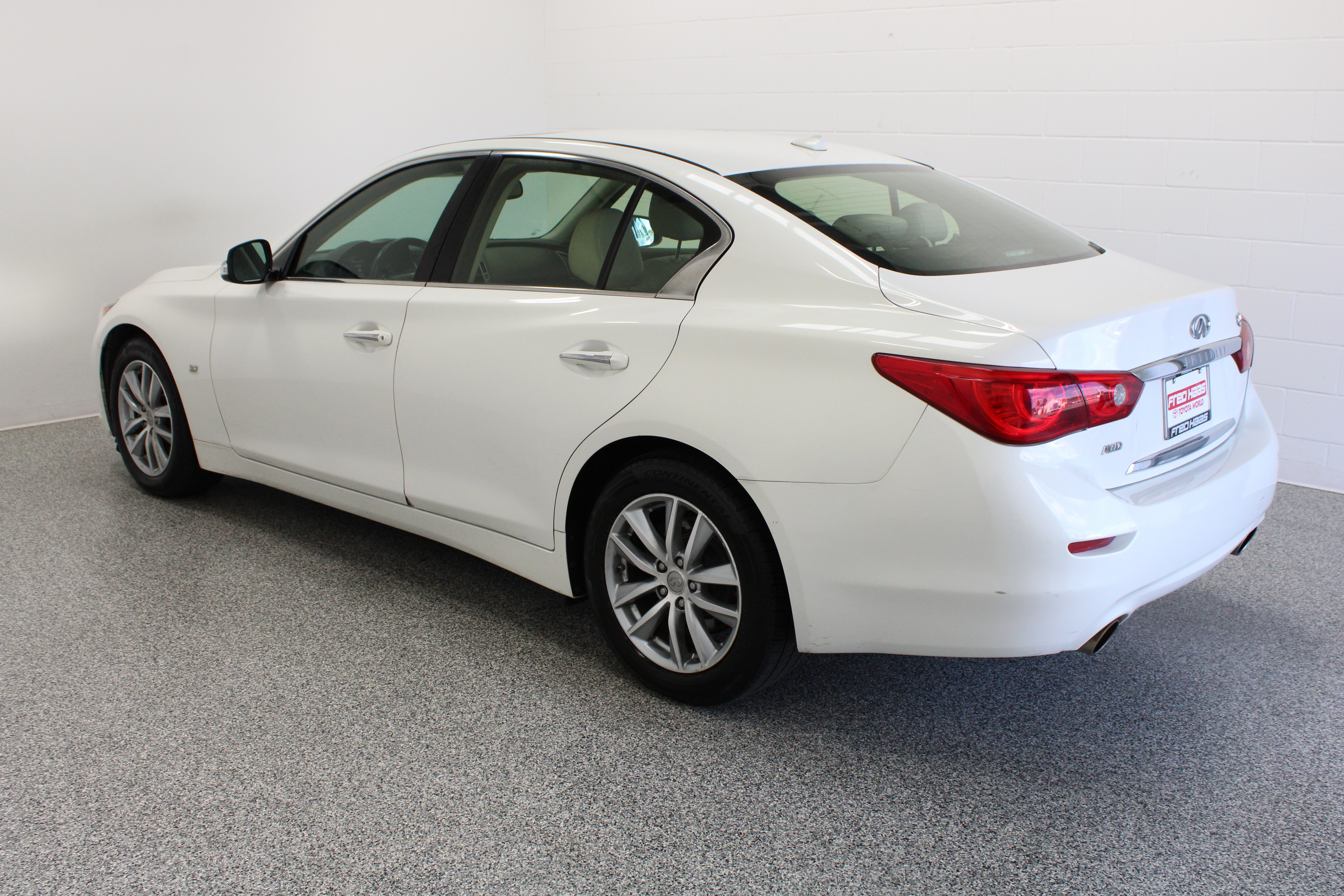 Used 2015 INFINITI Q50 Premium AWD/4WD image 9