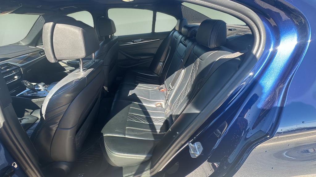 Used 2020 BMW M550i xDrive M550i xDrive image 10