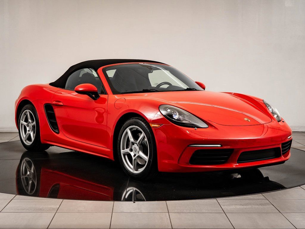 Used 2021 Porsche 718 Boxster image 10