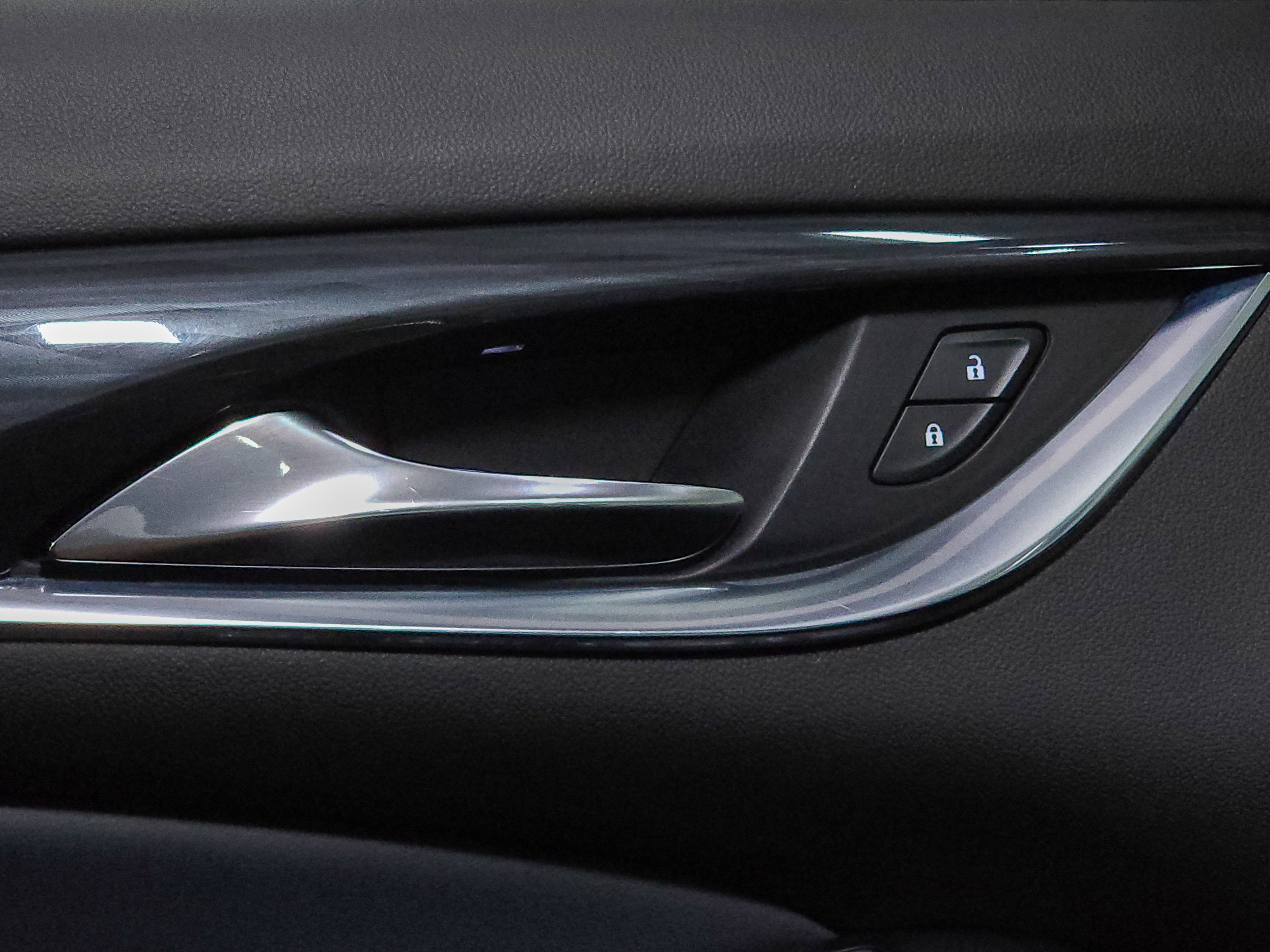 Used 2022 Buick Enclave Essence w/ Experience Buick Package image 20