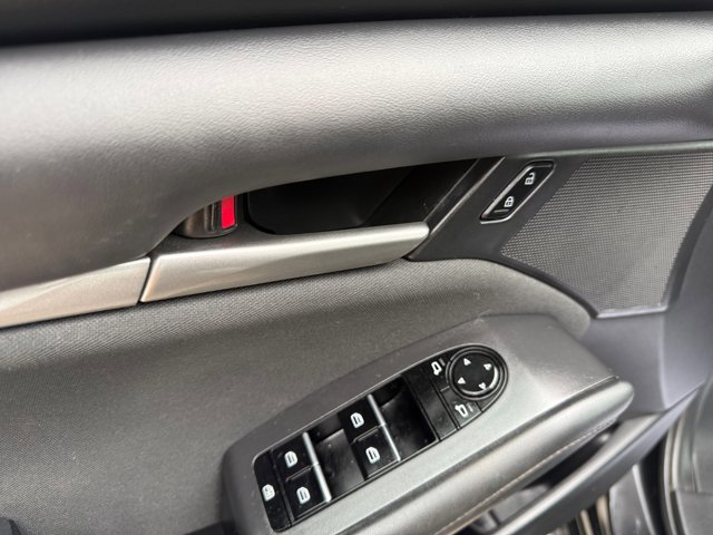Used 2022 MAZDA MAZDA3 s image 18