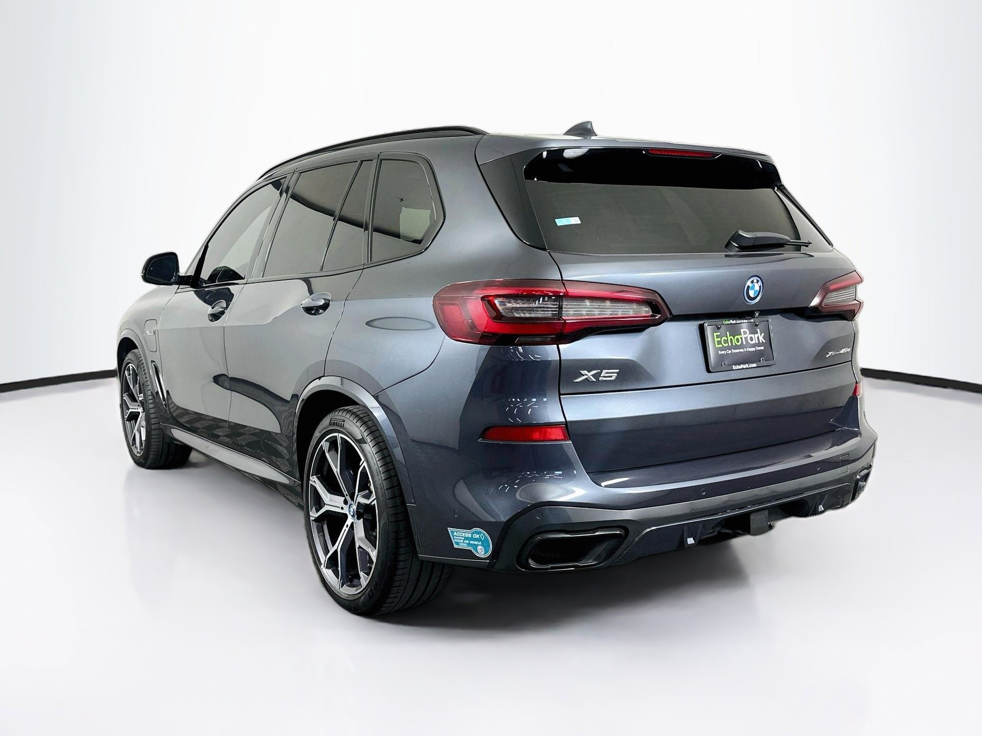Used 2022 BMW X5 xDrive45e w/ M Sport Package AWD/4WD image 5