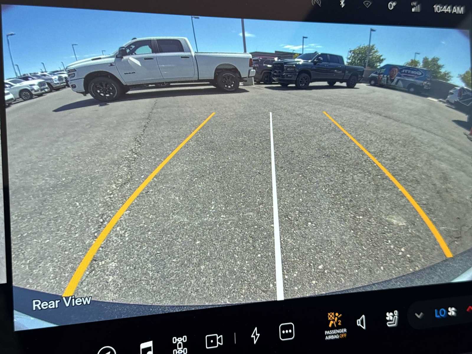 Used 2025 Rivian R1S Premium AWD/4WD image 25