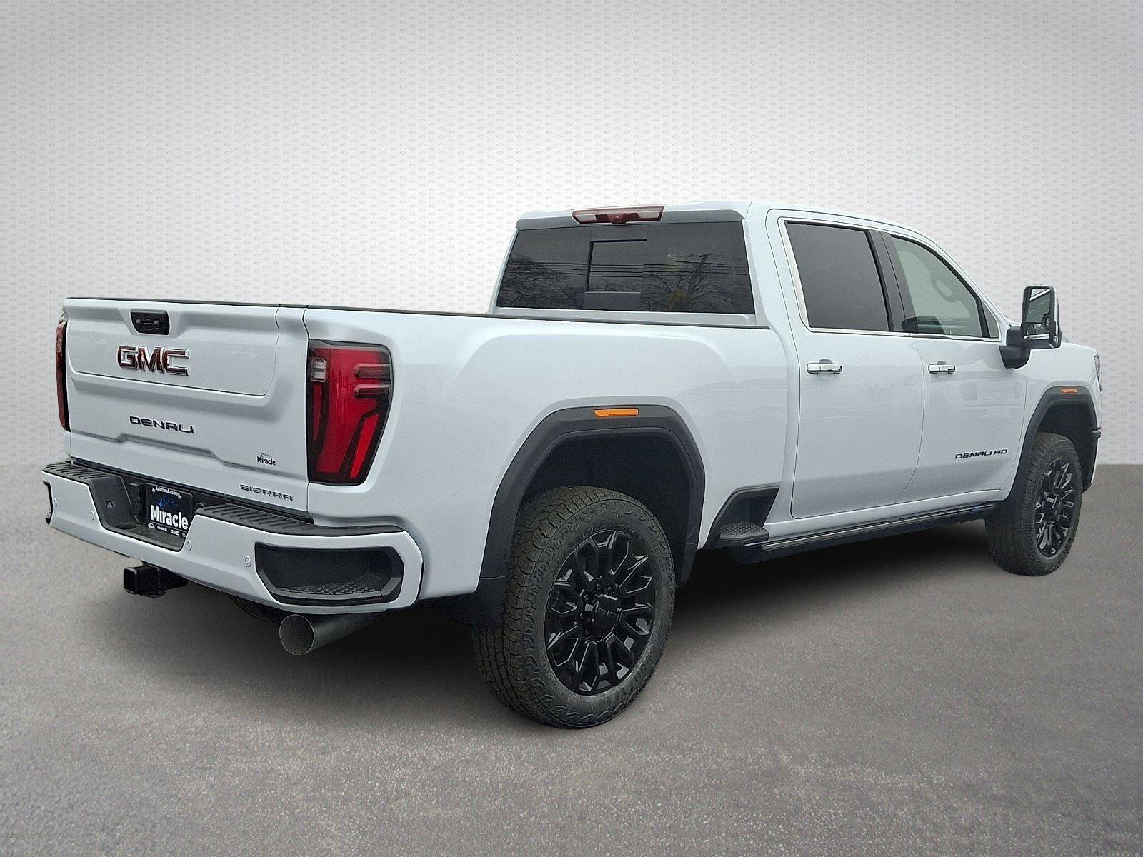 New 2026 GMC Sierra 2500 Denali w/ Denali Reserve Package AWD/4WD image 5