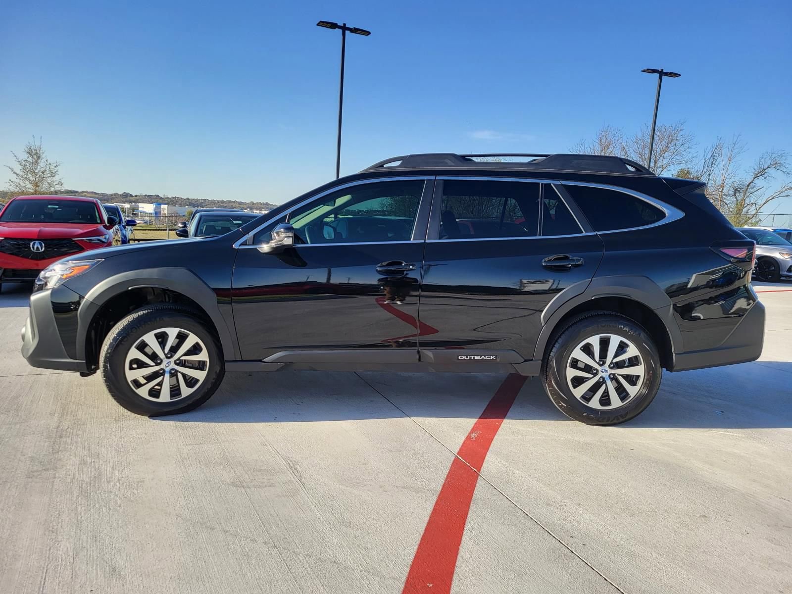 Used 2025 Subaru Outback Premium image 3