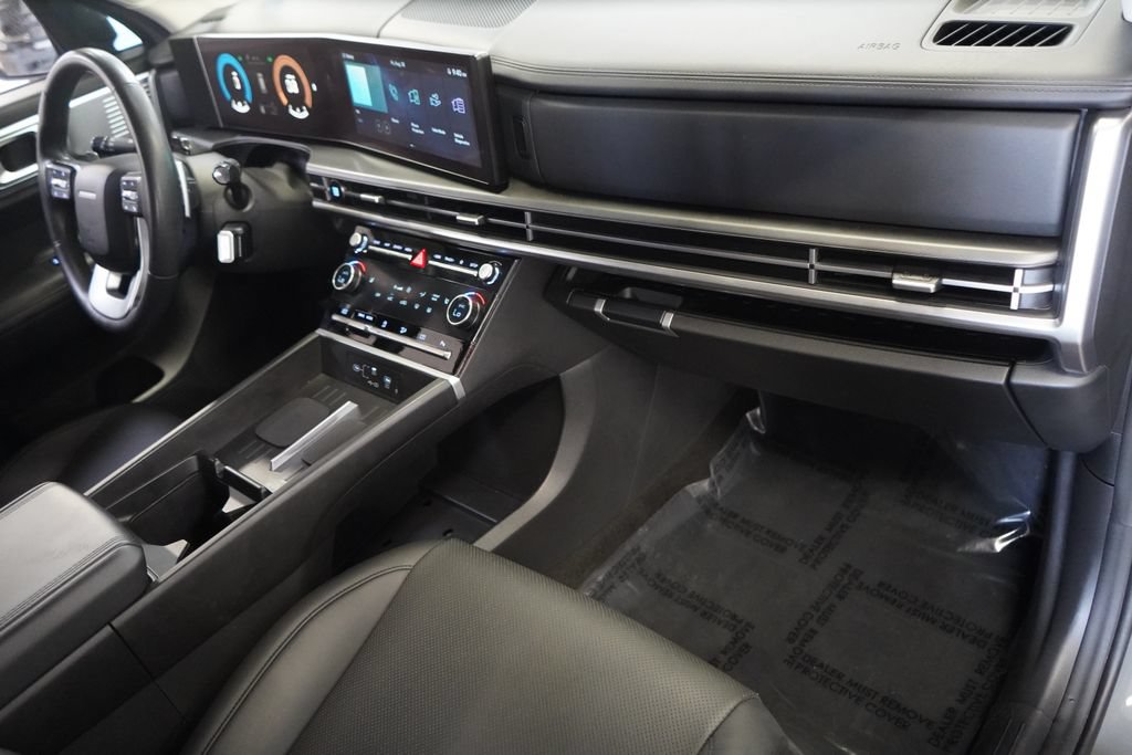 Used 2025 Hyundai Santa Fe SEL FWD image 20