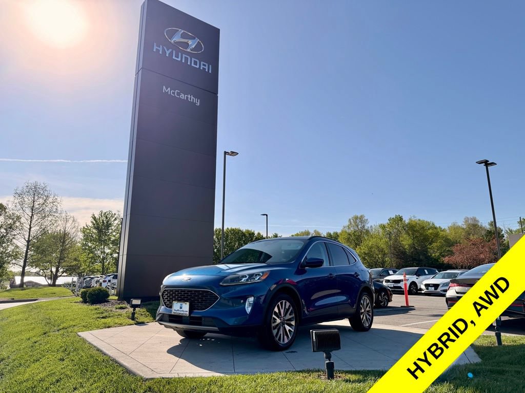 Used 2022 Ford Escape Titanium AWD/4WD image 1