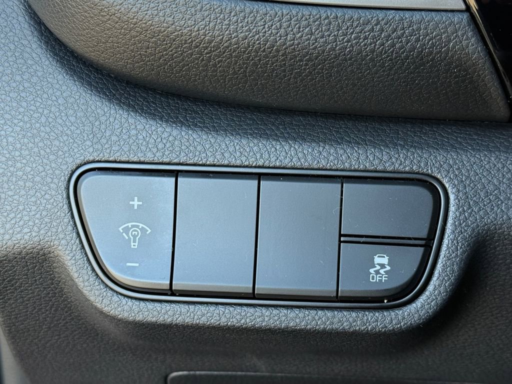 New 2025 Kia Seltos X-Line image 21