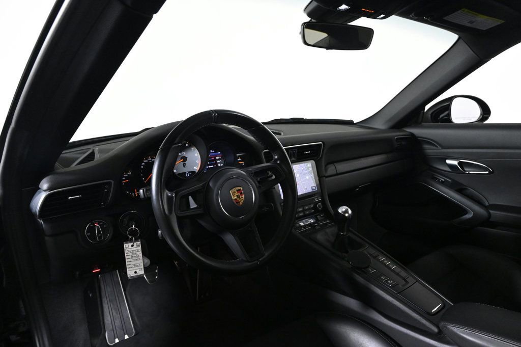 Used 2018 Porsche 911 GT3 image 14