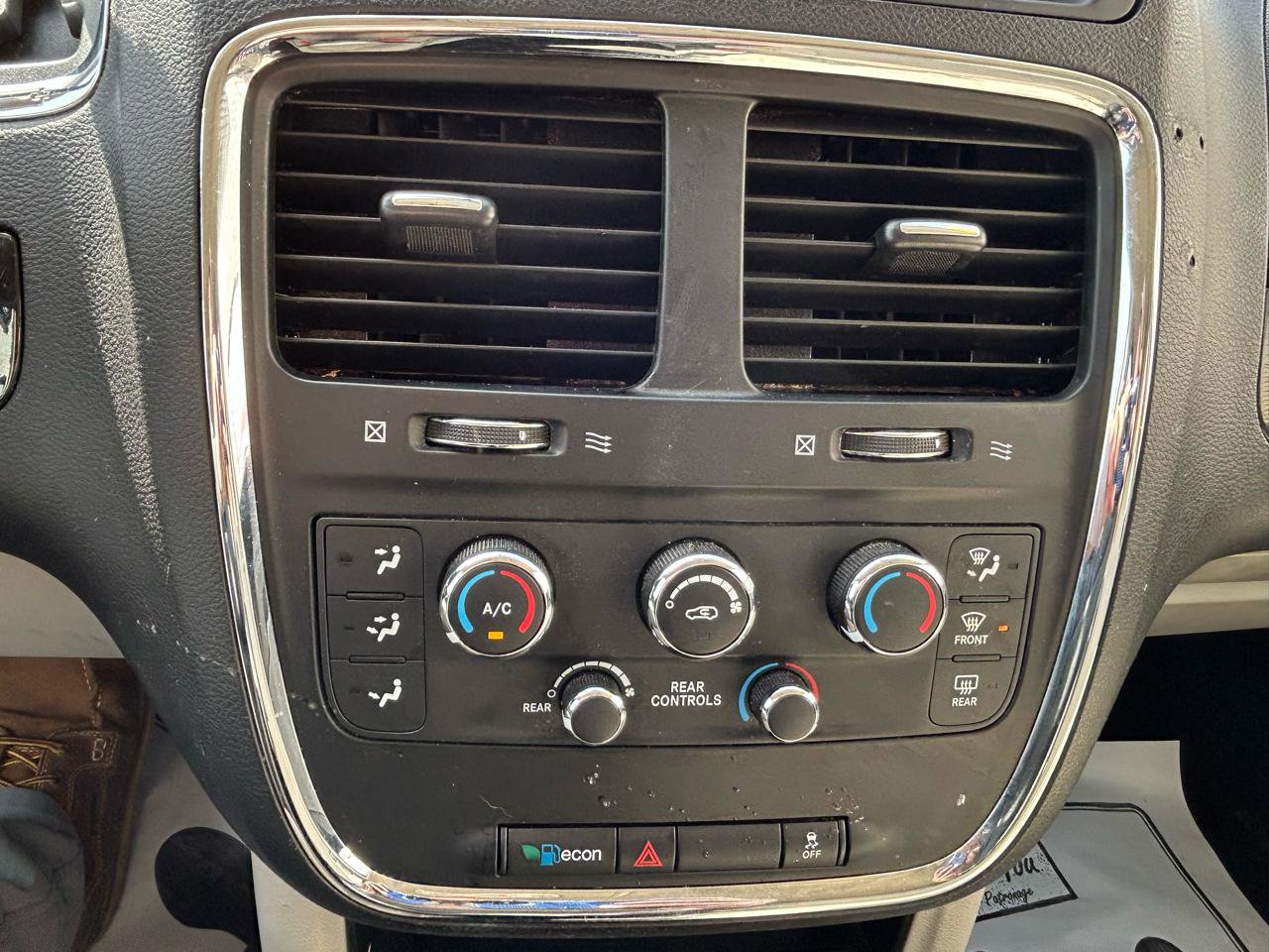 Used 2015 Dodge Grand Caravan SE w/ Quick Order Package 29E SE FWD image 22