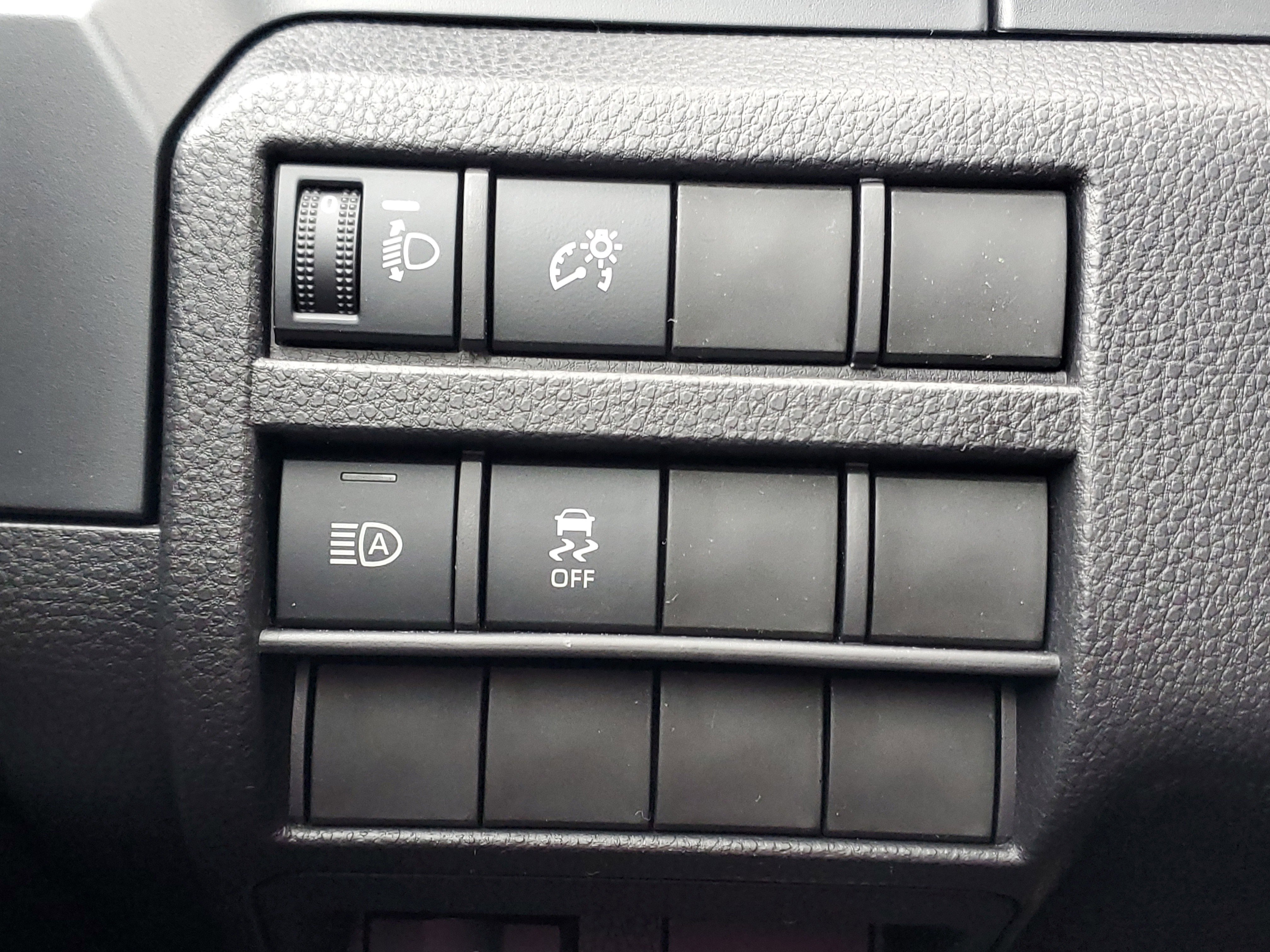 Used 2025 Toyota Tacoma SR image 30