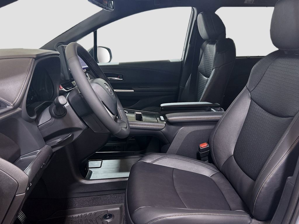 New 2026 Toyota Sienna XLE Woodland Edition image 21