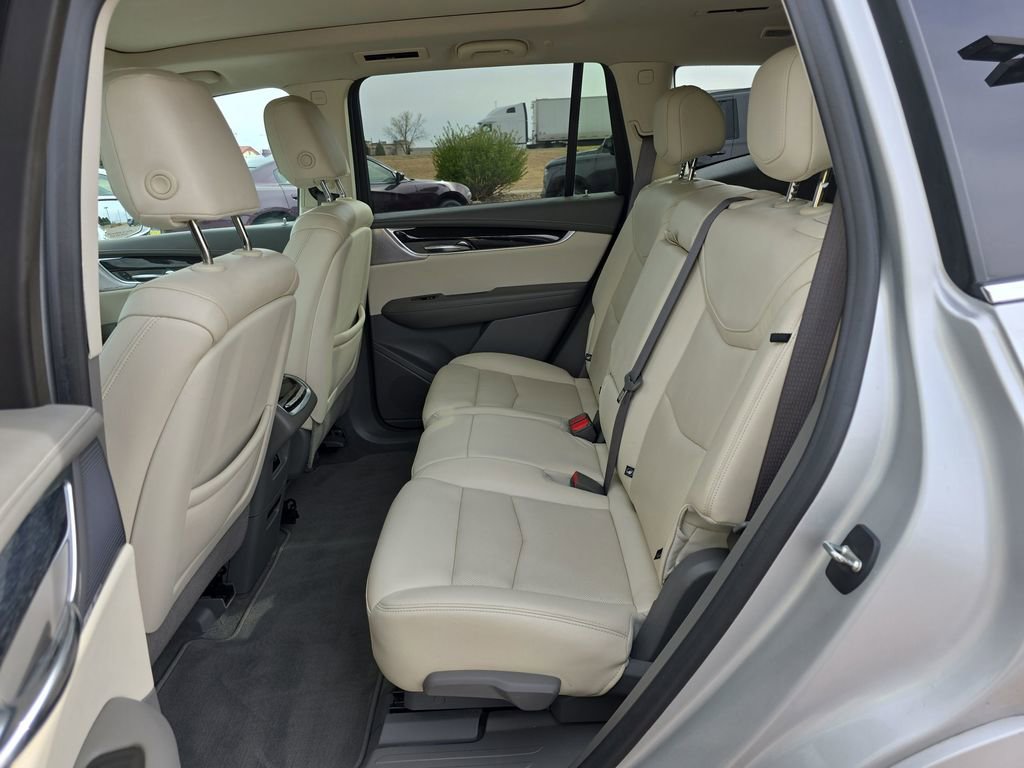 Used 2020 Cadillac XT6 Premium Luxury image 25