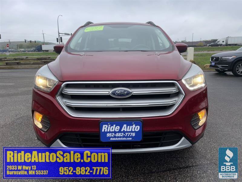 Used 2017 Ford Escape SE w/ Equipment Group 201A AWD/4WD image 2
