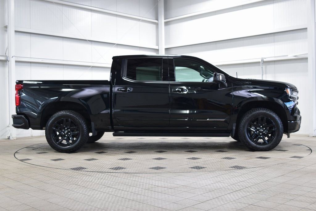 Used 2025 Chevrolet Silverado 1500 High Country w/ Midnight Edition image 9