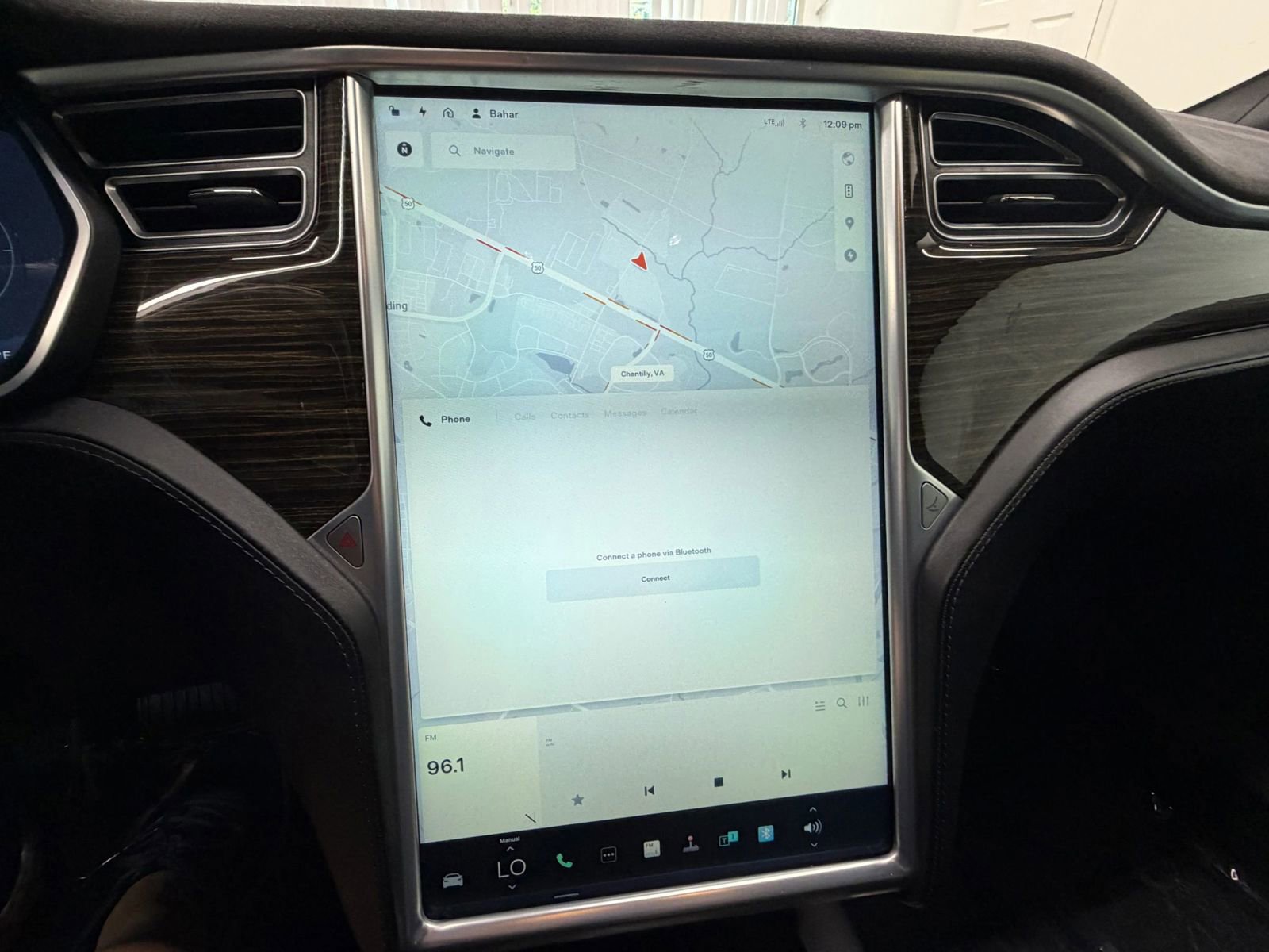 Used 2015 Tesla Model S 85D AWD/4WD image 28
