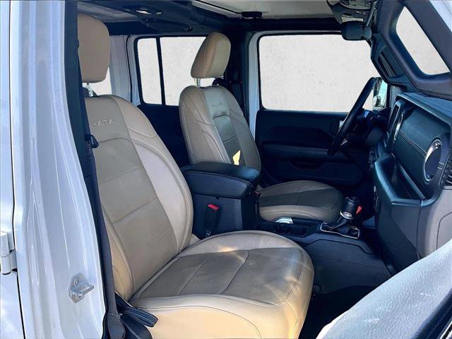 Used 2018 Jeep Wrangler Unlimited Sahara w/ Safetytec Group image 9