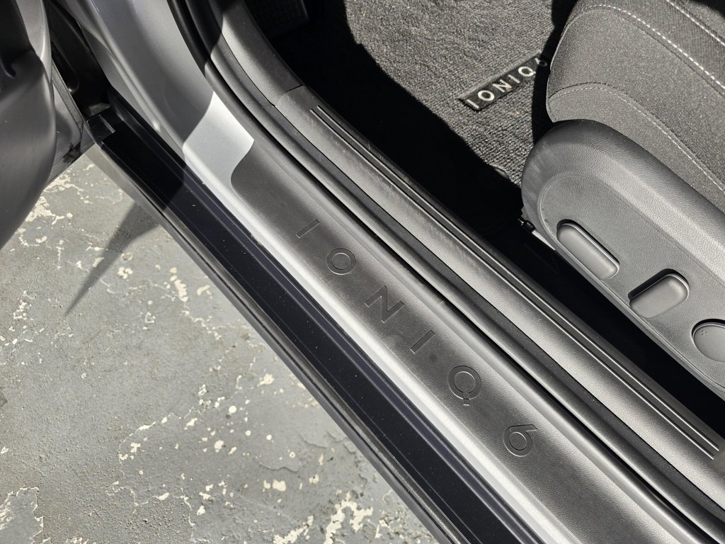 Used 2023 Hyundai Ioniq 6 SE image 26