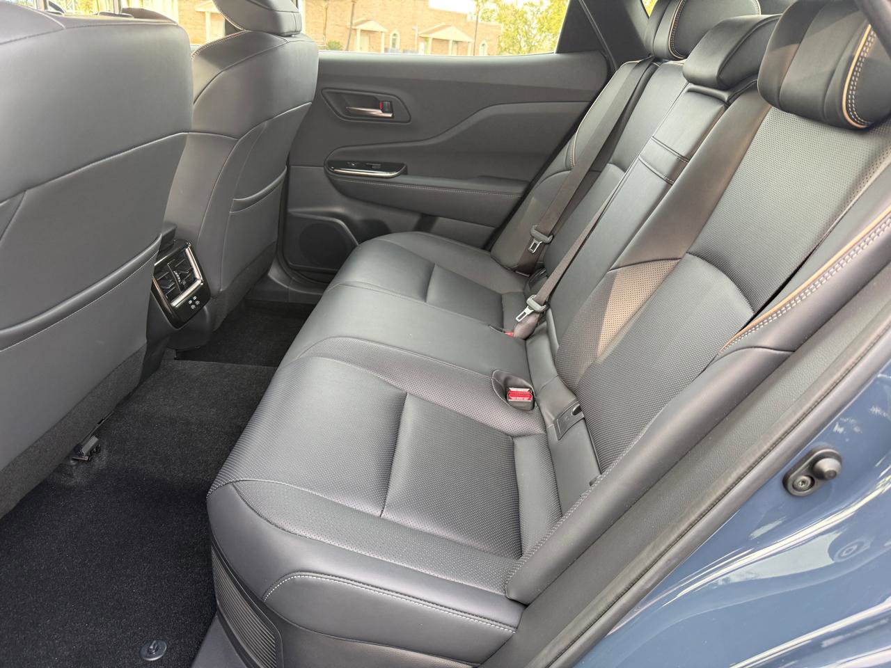 Used 2025 Toyota Crown XLE AWD/4WD image 14