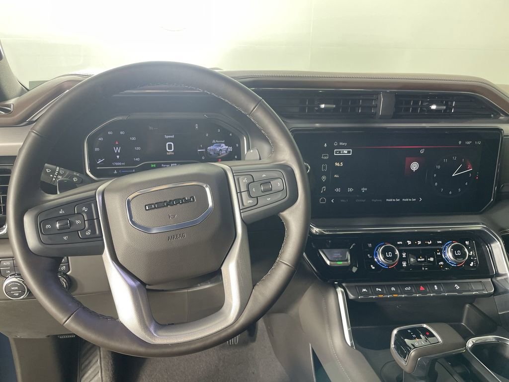 Used 2025 GMC Sierra 1500 Denali w/ Technology Package image 11