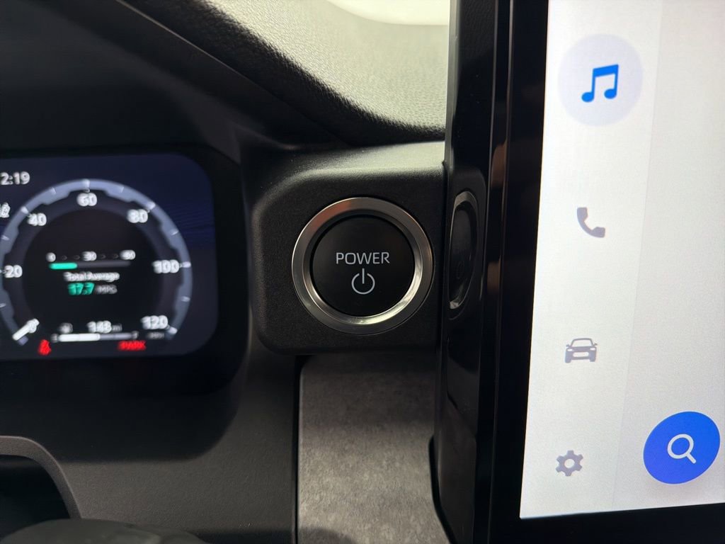 Used 2025 Toyota 4Runner Trailhunter image 19