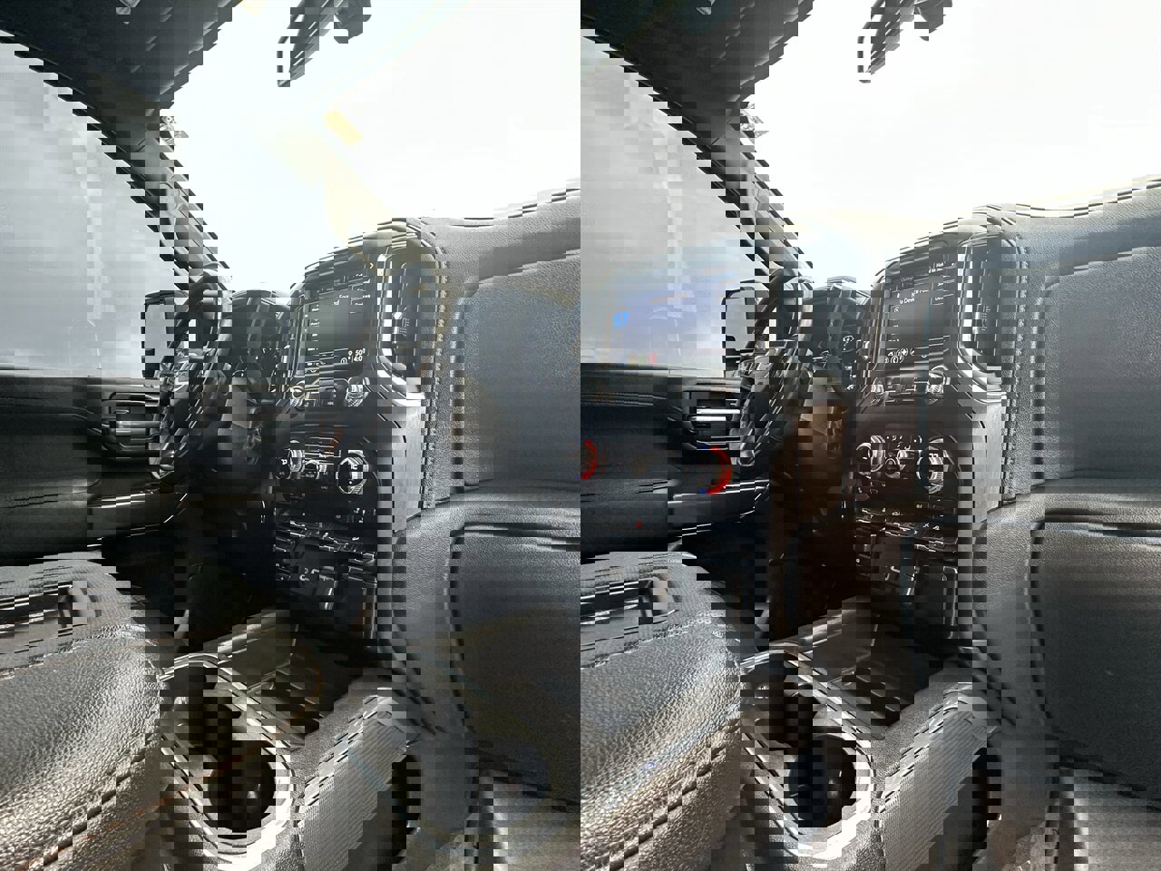 Used 2021 GMC Sierra 2500 AT4 w/ Gooseneck/5TH Wheel Package image 27