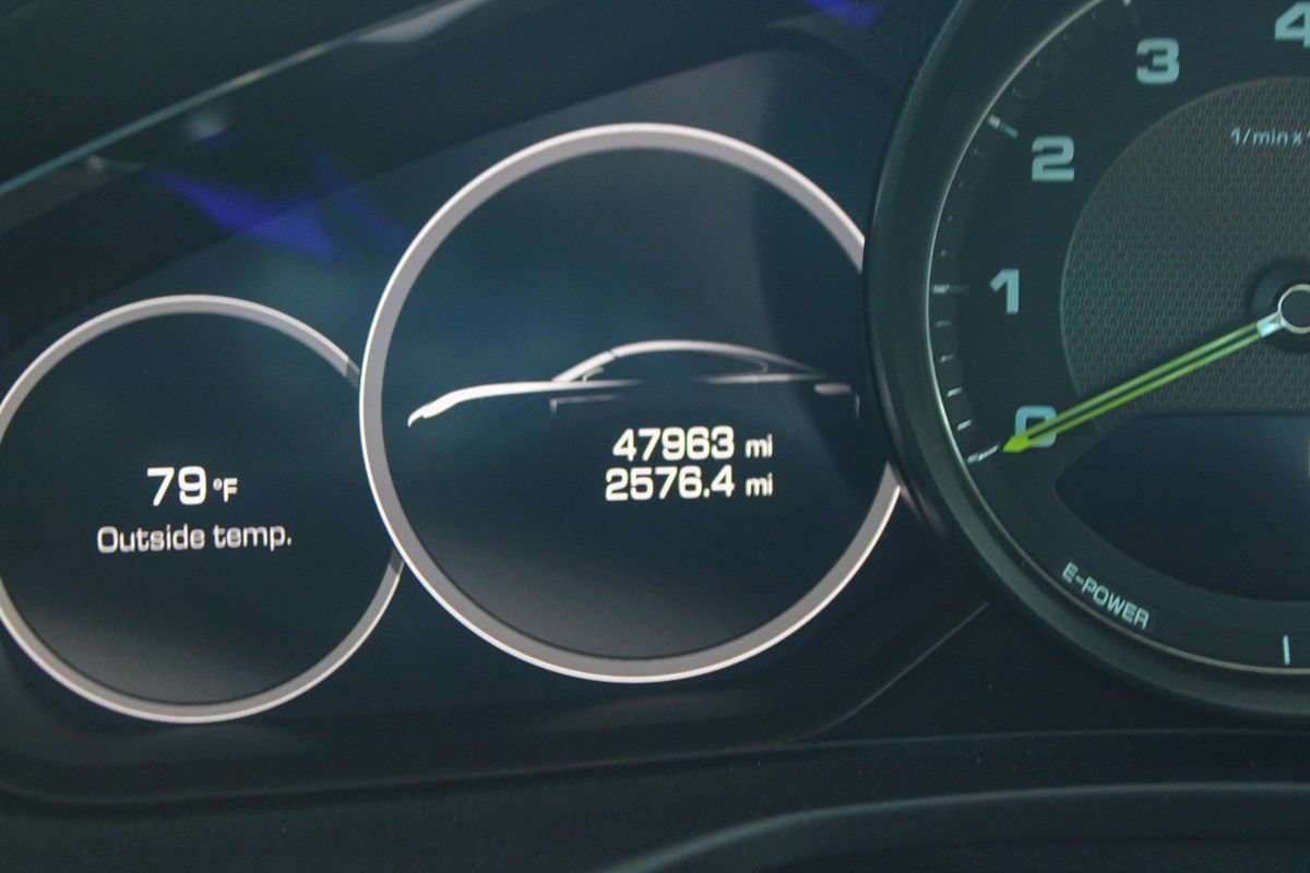 Used 2019 Porsche Panamera 4 AWD/4WD image 28