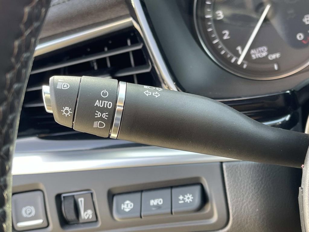 Certified 2025 Cadillac XT6 Premium Luxury w/ Platinum Package image 41