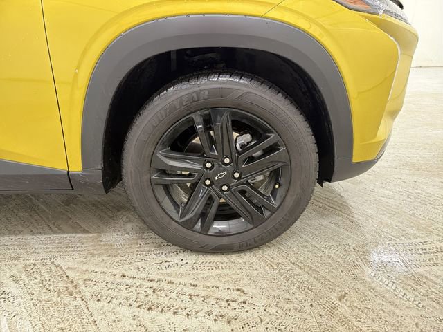 Used 2025 Chevrolet Trax ACTIV w/ Sunroof Package image 14