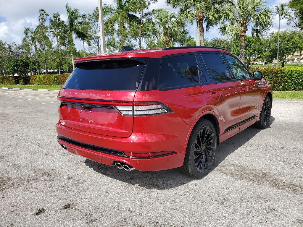 New 2026 Lincoln Aviator Reserve w/ Luxury Package RWD image 4