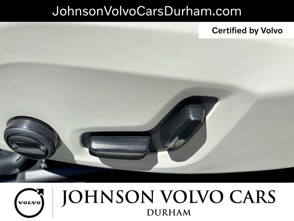 Certified 2025 Volvo V90 B6 Cross Country Plus AWD/4WD image 15
