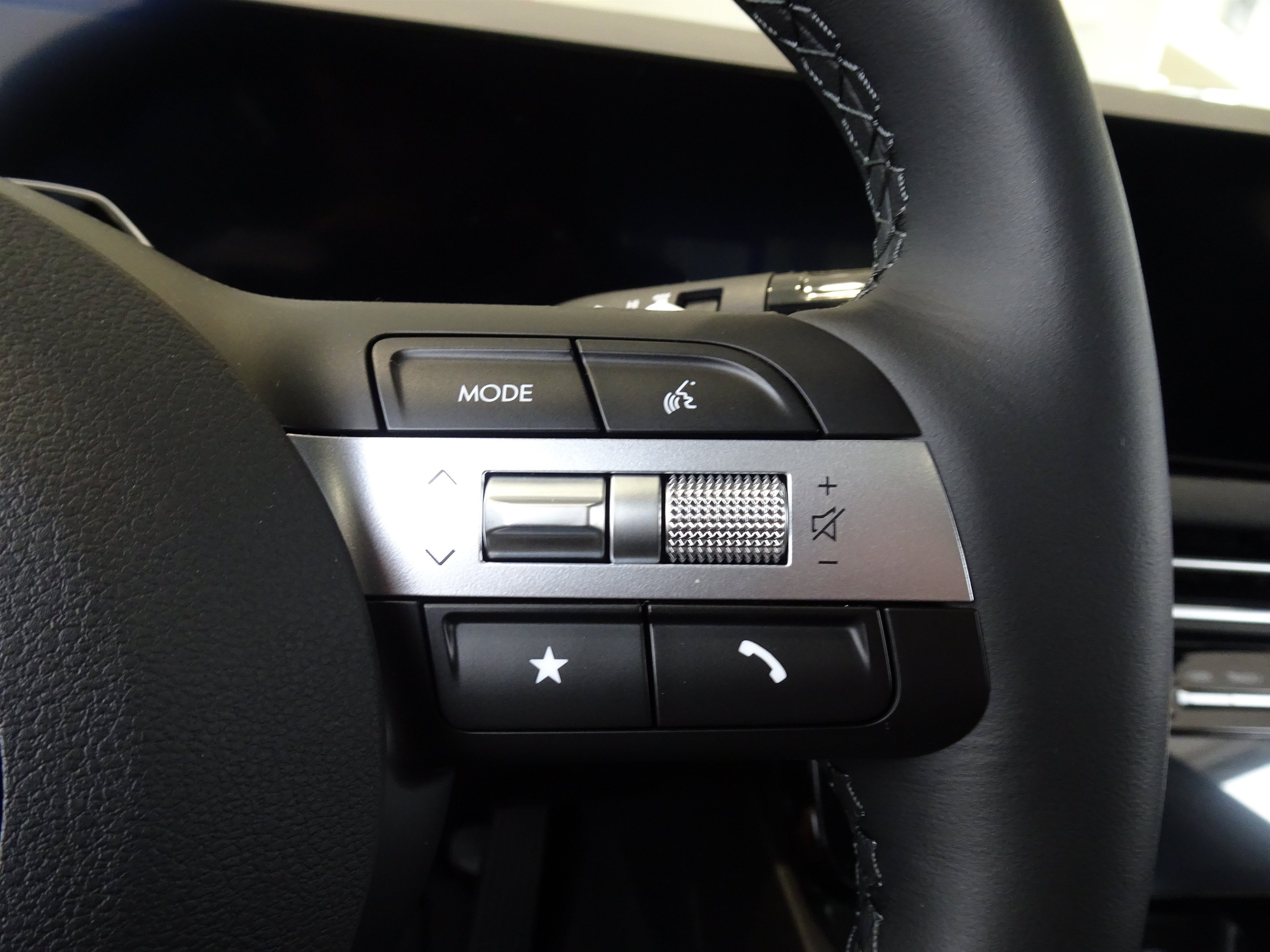 New 2025 Hyundai Santa Cruz Limited AWD/4WD image 20
