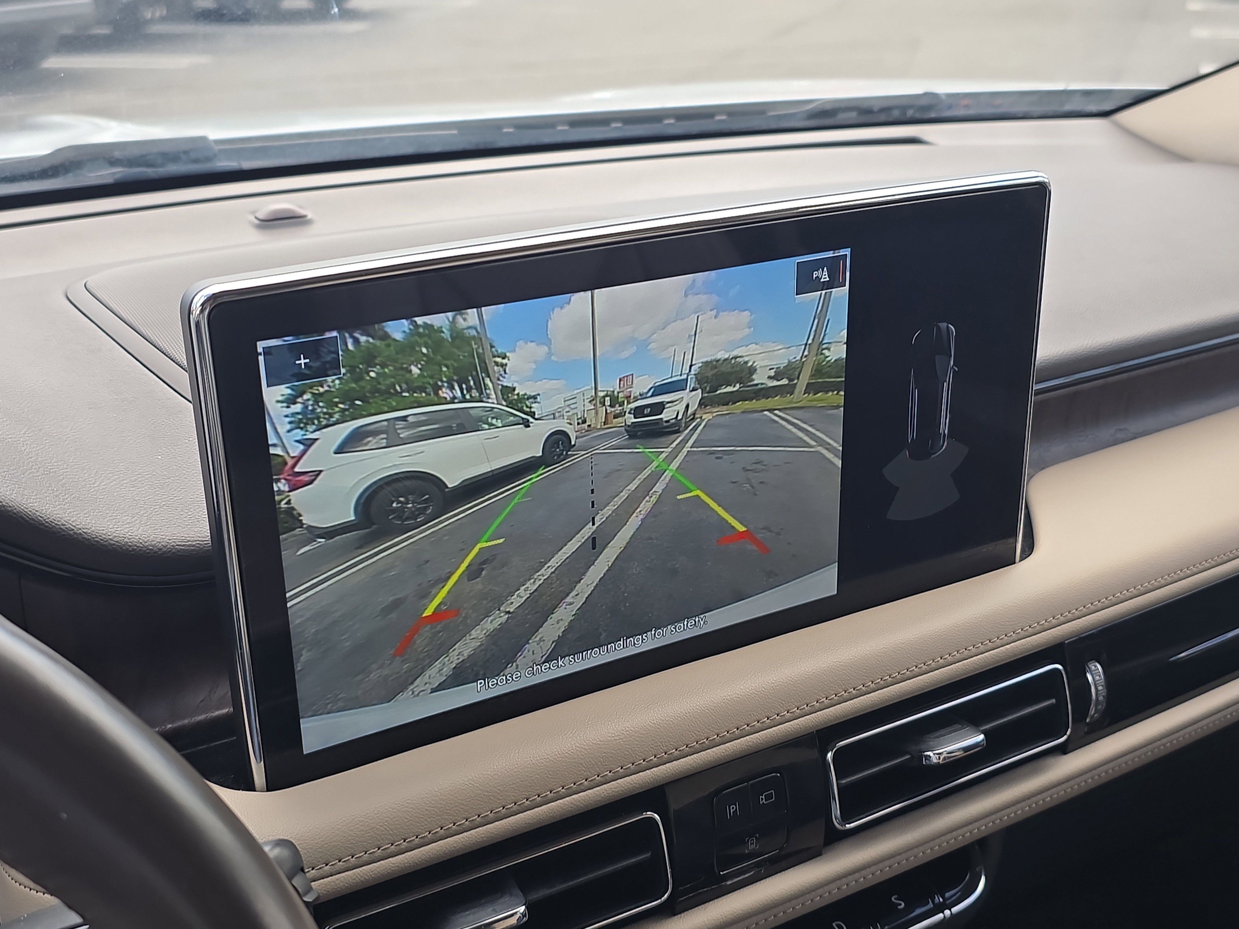 Used 2021 Lincoln Nautilus Reserve w/ Cargo Utility Package image 23