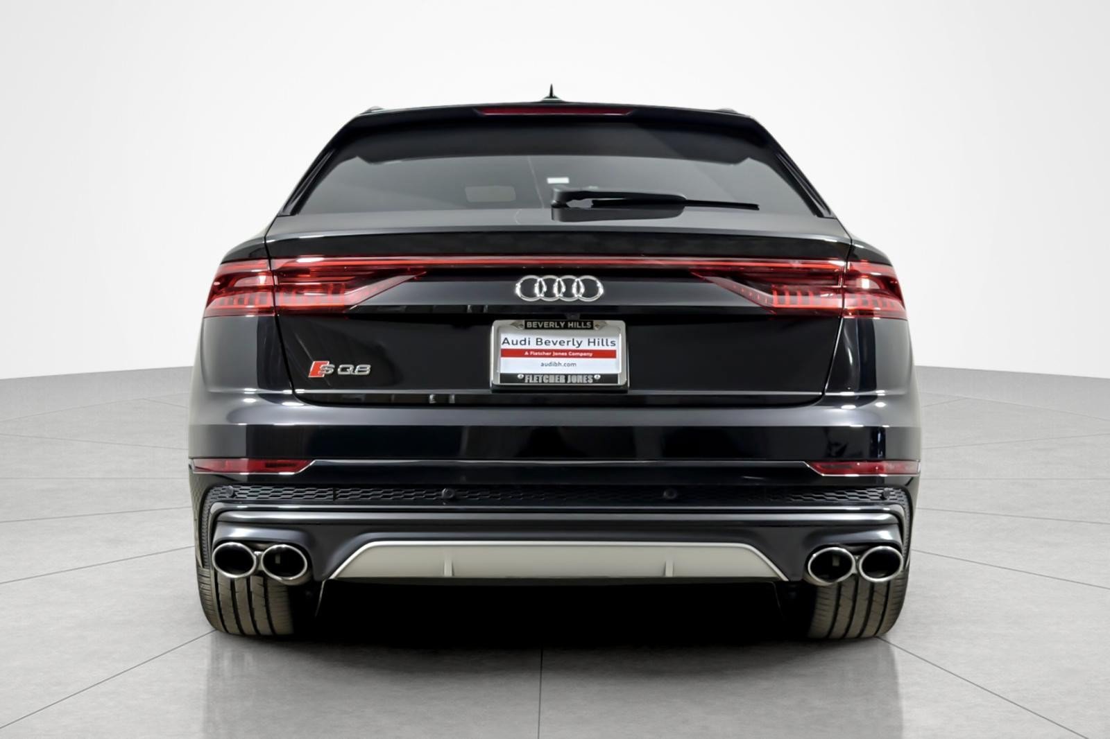 Used 2023 Audi SQ8 Prestige AWD/4WD image 4