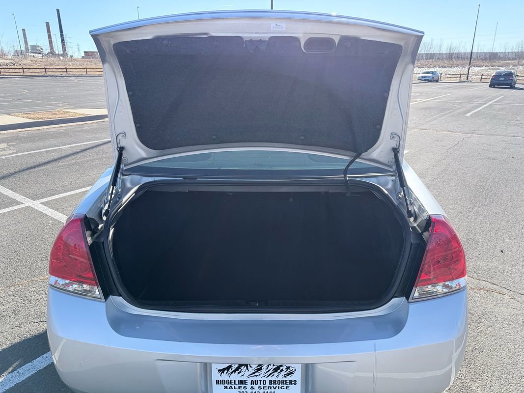 Used 2016 Chevrolet Impala LT image 21