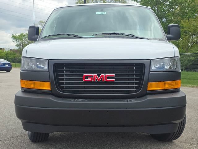 New 2026 GMC Savana 2500 w/ Driver Convenience Package RWD image 8