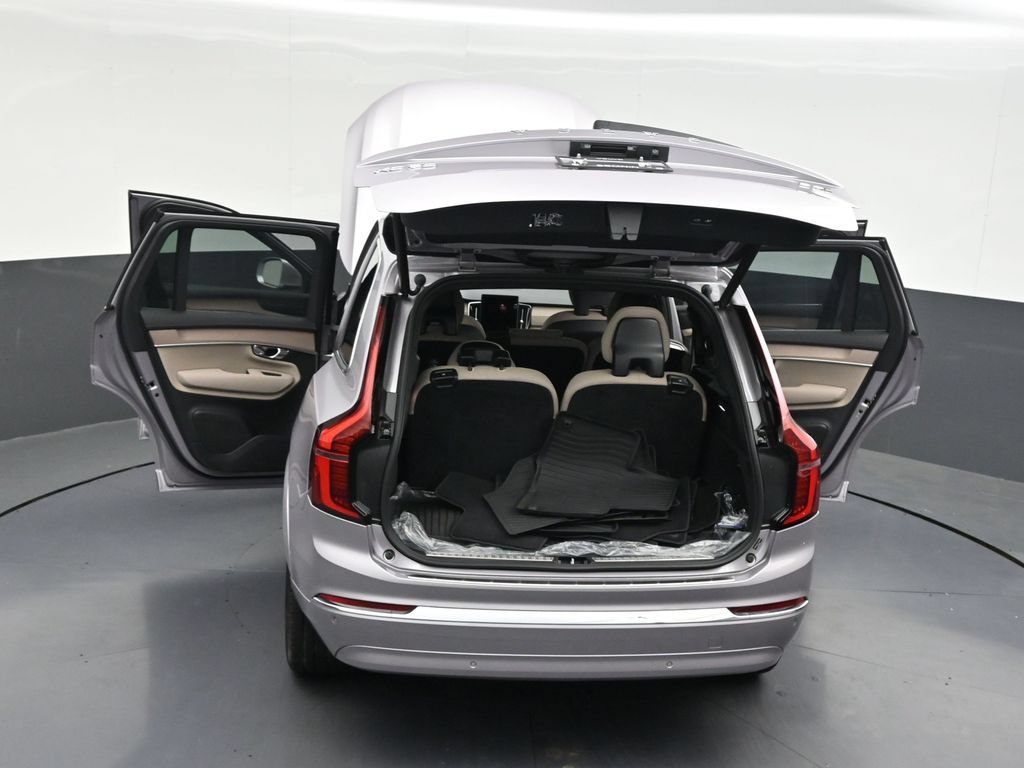 New 2026 Volvo XC90 B6 Plus w/ Protection Package Premier AWD/4WD image 43