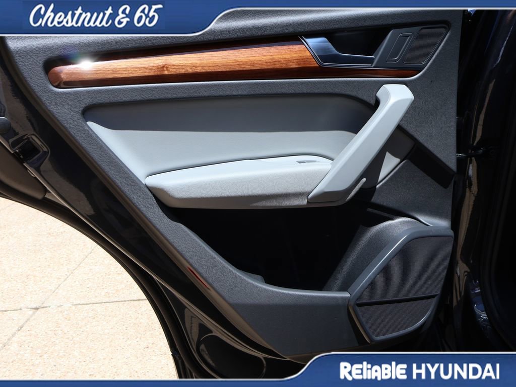 Used 2021 Audi Q5 2.0T Premium image 18