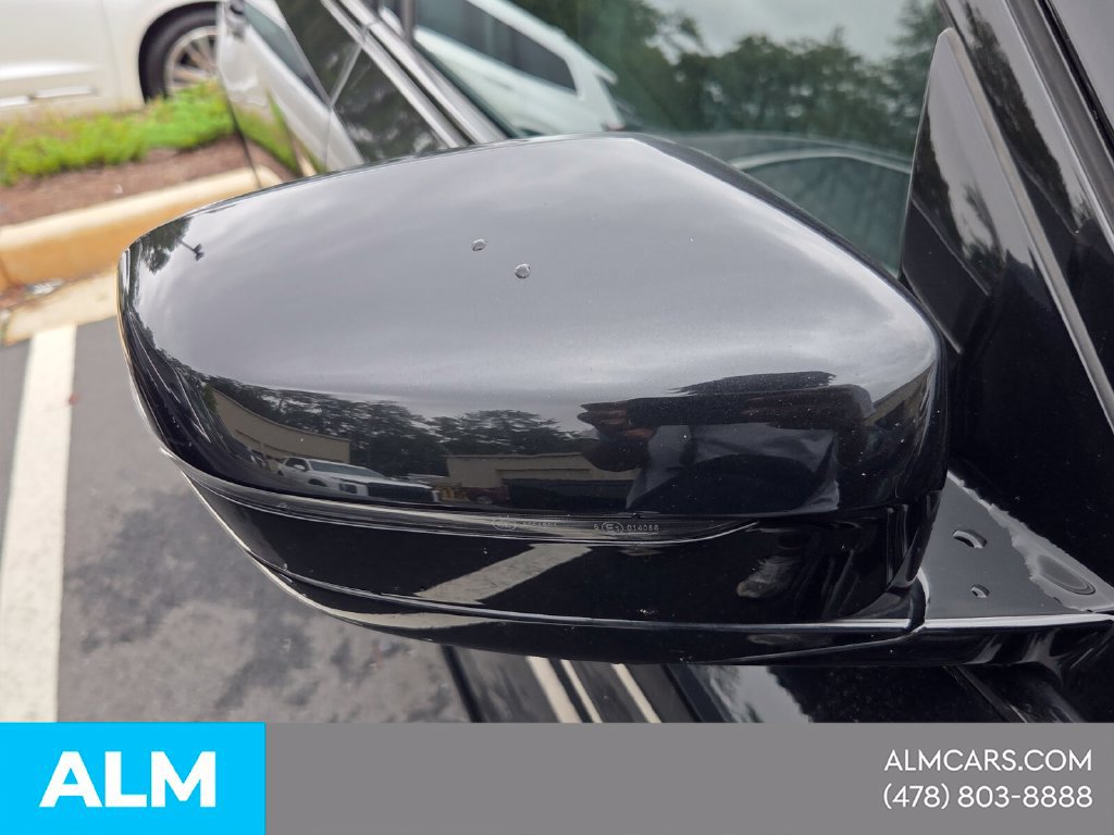 Used 2023 BMW 530e w/ M Sport Package RWD image 10