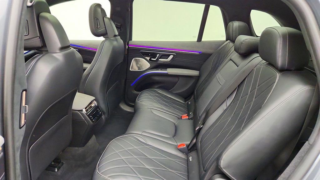 Used 2023 Mercedes-Benz EQS 580 4MATIC SUV image 20
