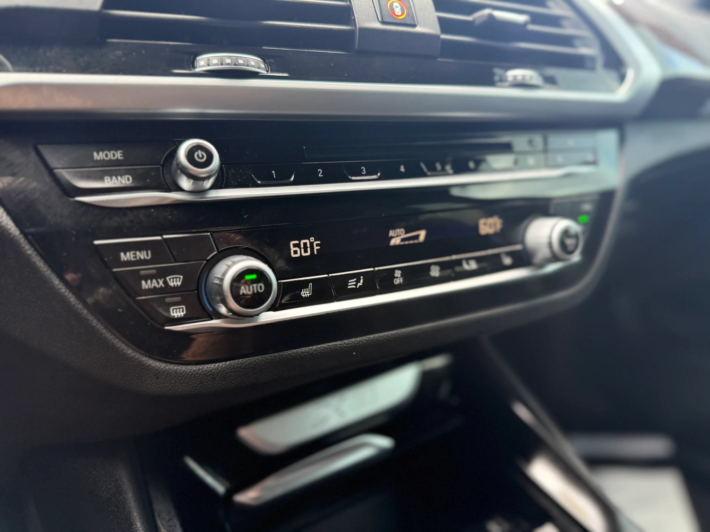 Used 2019 BMW X3 sDrive30i w/ Driving Assistance Package RWD image 31