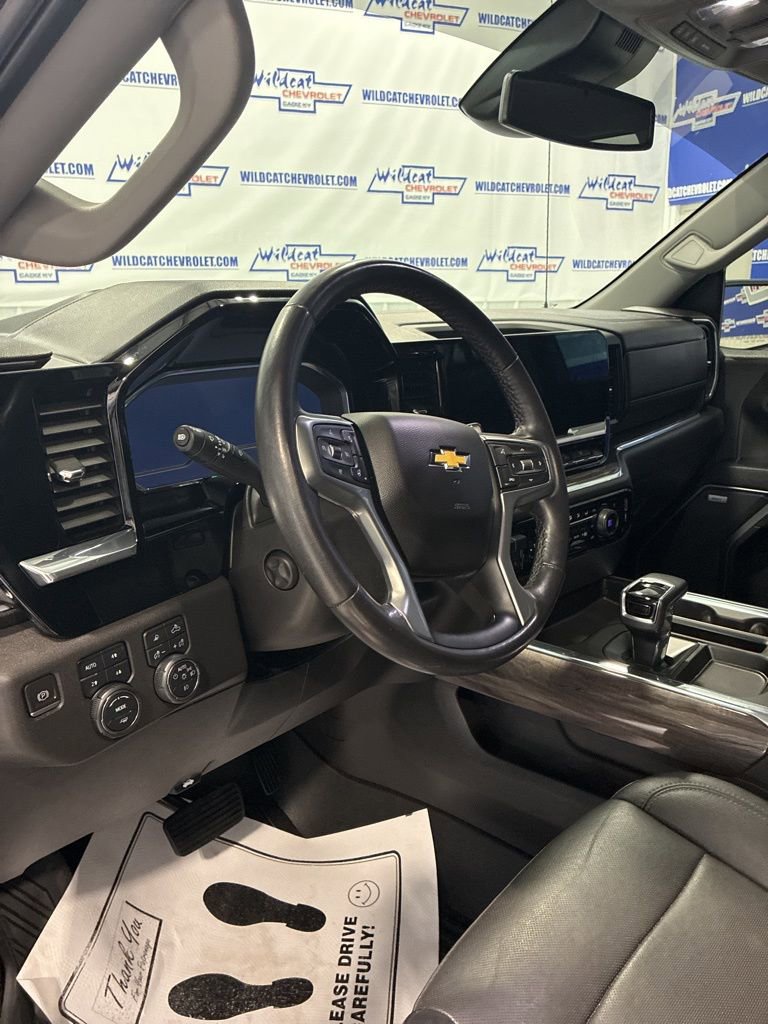 Used 2023 Chevrolet Silverado 1500 LTZ image 19