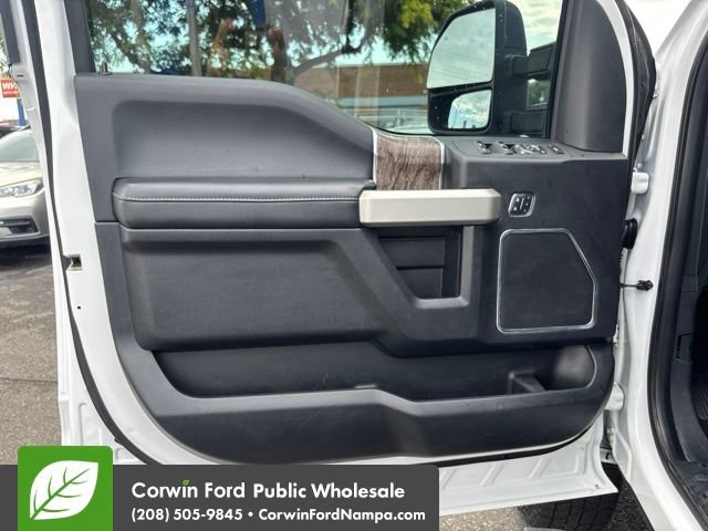 Used 2017 Ford F350 Lariat w/ Lariat Value Package AWD/4WD image 14