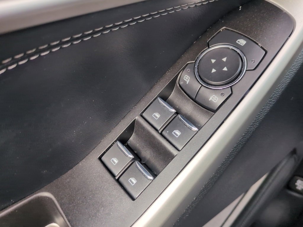 Used 2021 Ford Explorer XLT w/ Equipment Group 202A image 14