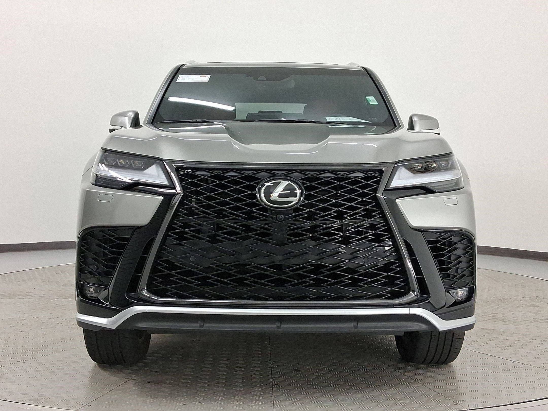 Used 2024 Lexus LX 600 F Sport image 6
